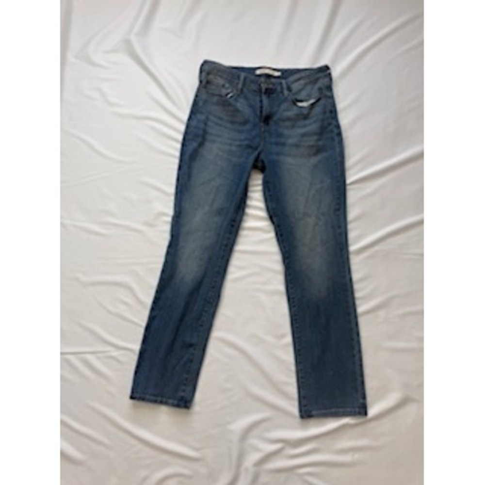 Levi Strauss Signature‎ Women Size 12 Medium Straight Fit Medium Wash Jeans